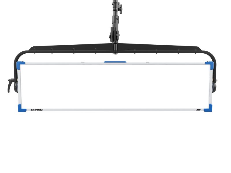 ARRI SkyPanel S120-C LED Softlight (Blue/Silver, Manual Yoke)